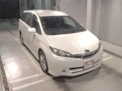 TOYOTA WISH