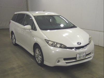 TOYOTA WISH