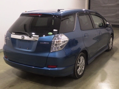 HONDA FIT SHUTTLE