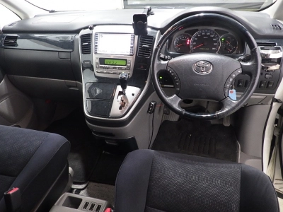 TOYOTA ALPHARD V
