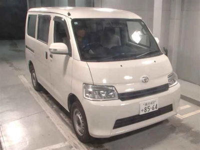 TOYOTA TOWN ACE VAN