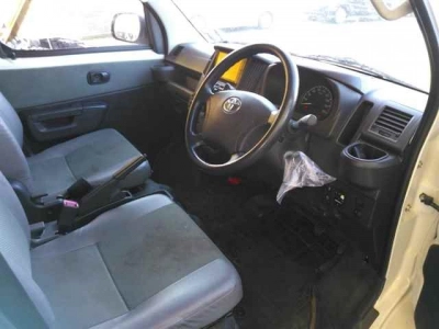 TOYOTA TOWN ACE VAN