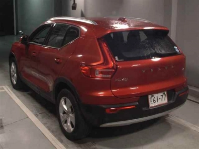 VOLVO XC40