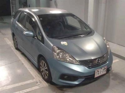 HONDA FIT SHUTTLE