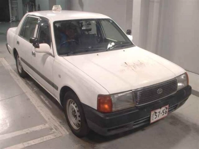 TOYOTA CROWN COMFORT