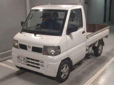NISSAN CLIPPER