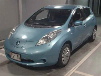 NISSAN LEAF