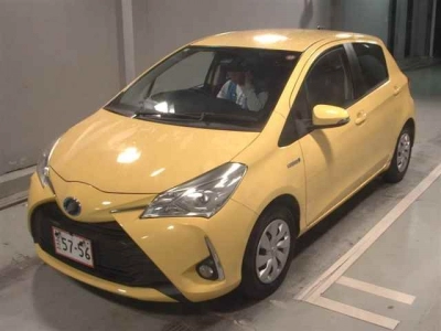 TOYOTA VITZ