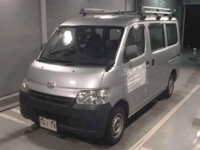 TOYOTA LITE ACE VAN
