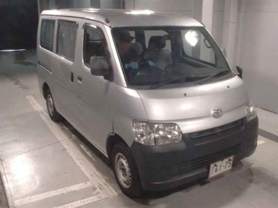 TOYOTA TOWN ACE VAN