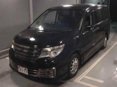 NISSAN SERENA