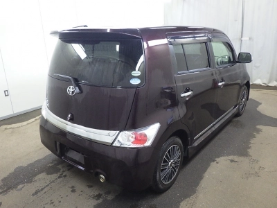TOYOTA BB