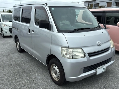 TOYOTA TOWN ACE VAN