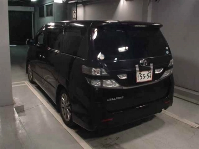 TOYOTA VELLFIRE