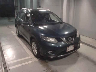 NISSAN X-TRAIL
