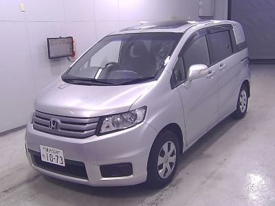 HONDA FREED SPIKE