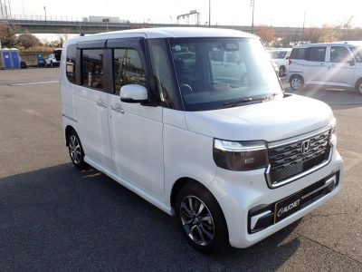 HONDA N BOX CUSTOM