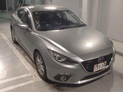 MAZDA AXELA