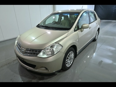 NISSAN TIIDA LATIO