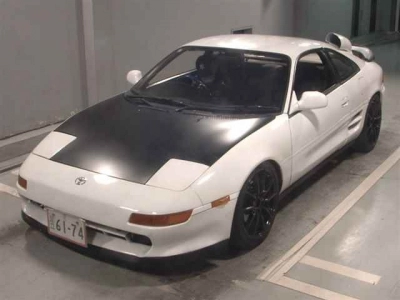 TOYOTA MR2