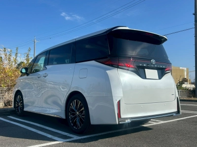 TOYOTA VELLFIRE HYBRID