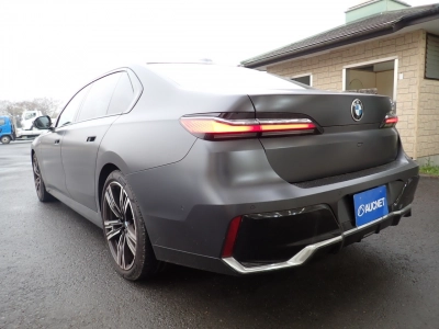 BMW 7 SERIES