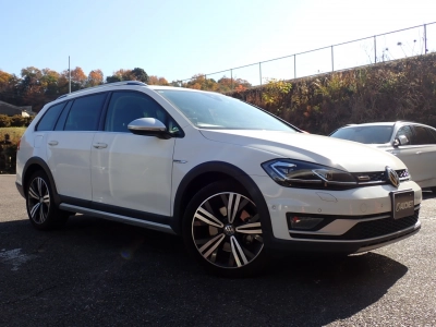 VOLKSWAGEN GOLF ALLTRACK