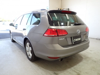 VOLKSWAGEN GOLF VARIANT