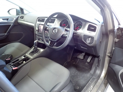 VOLKSWAGEN GOLF VARIANT