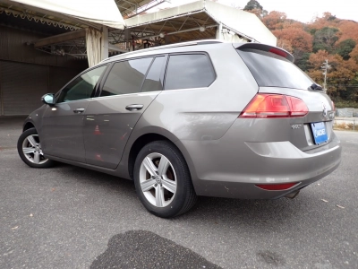 VOLKSWAGEN GOLF VARIANT