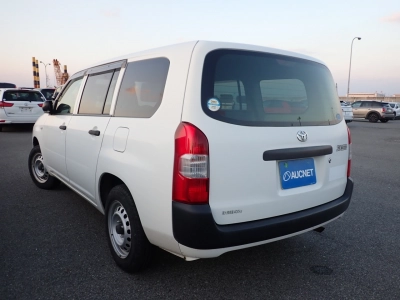TOYOTA SUCCEED VAN