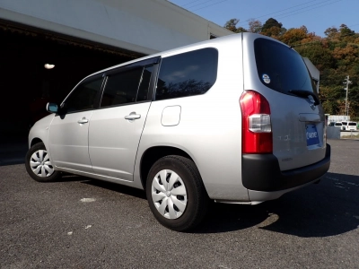 TOYOTA SUCCEED VAN