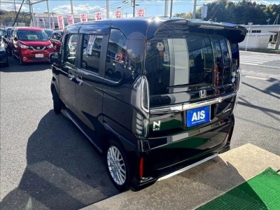HONDA N BOX CUSTOM