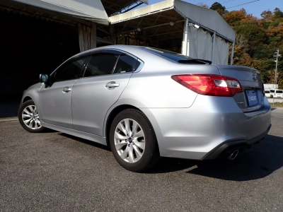 SUBARU LEGACY B4