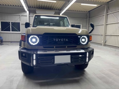 TOYOTA LAND CRUISER 70