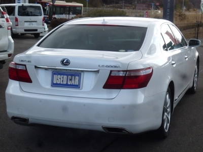 LEXUS LS