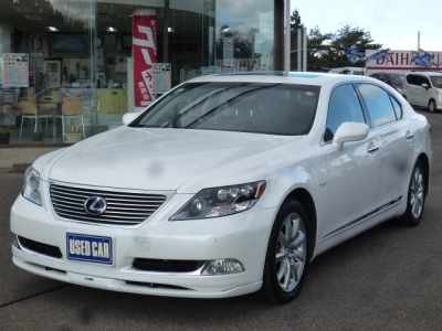 LEXUS LS