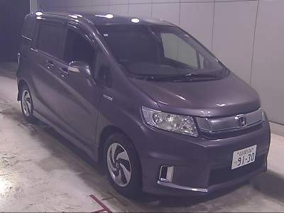 HONDA FREED SPIKE