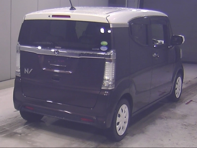 HONDA N-BOX SLASH