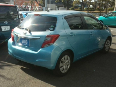 TOYOTA VITZ