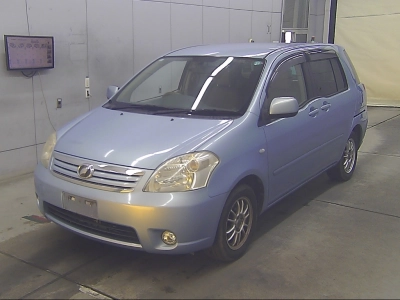 TOYOTA RAUM