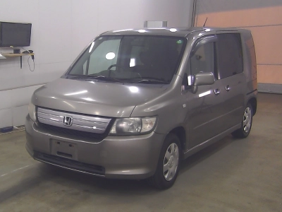 HONDA MOBILIO SPIKE