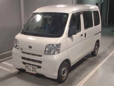 TOYOTA PIXIS VAN