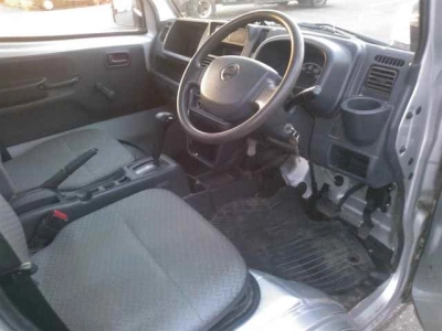 NISSAN NT100 CLIPPER