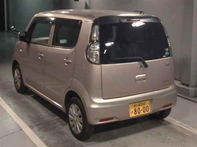 SUZUKI MRWAGON