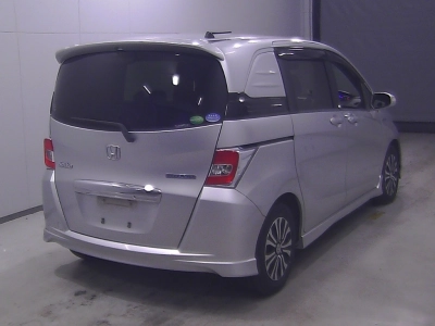 HONDA FREED SPIKE