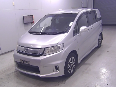 HONDA FREED SPIKE