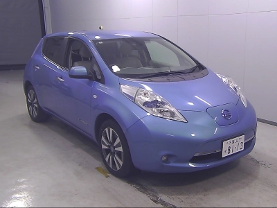 NISSAN LEAF