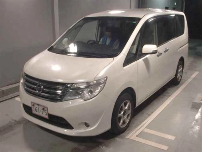 NISSAN SERENA