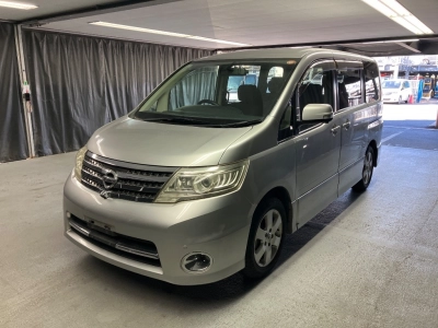 NISSAN SERENA